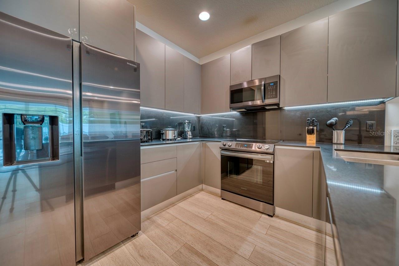 Image 21 of 52 For 17352 Blessing Drive