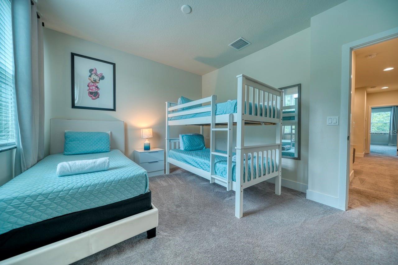 Image 40 of 52 For 17352 Blessing Drive