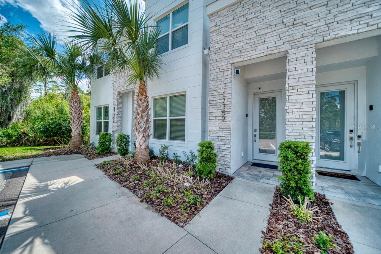 Image 5 of 52 For 17352 Blessing Drive