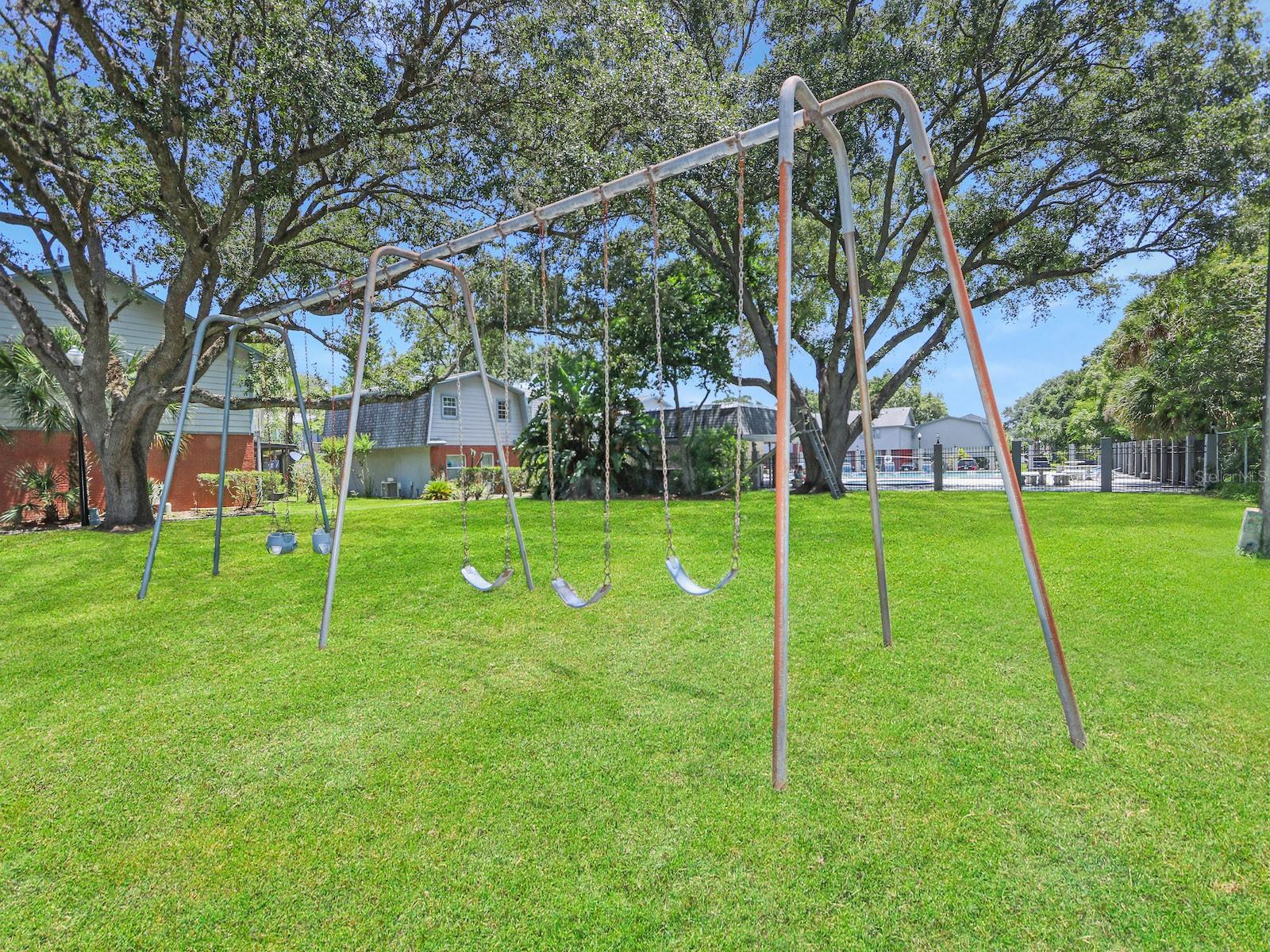 Image 21 of 21 For 3021 Aaron Burr Avenue 3