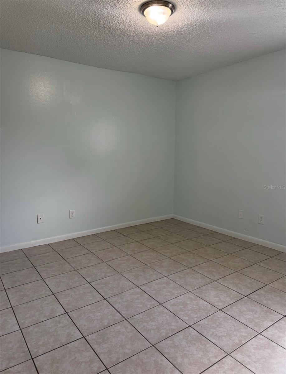 Image 6 of 11 For 1755 108 Th Lane 2