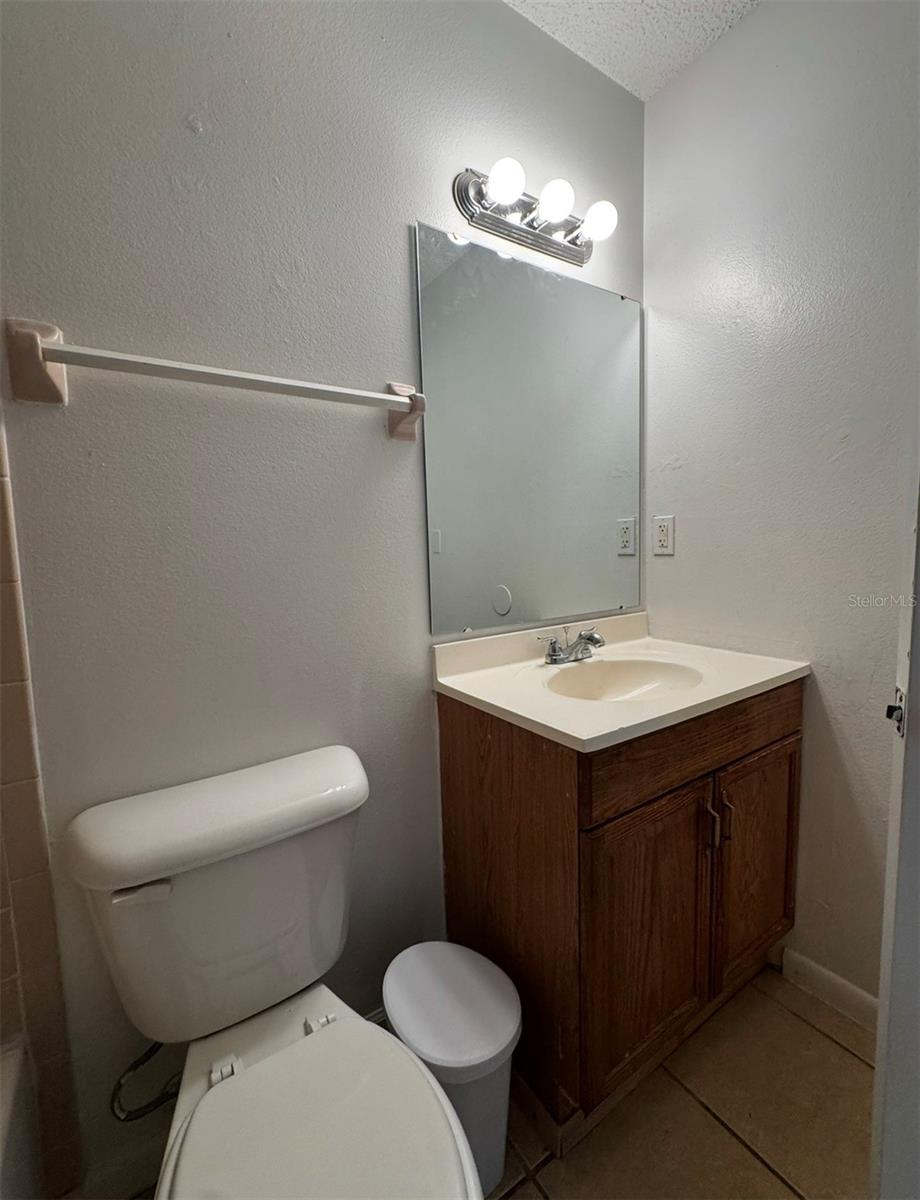 Image 7 of 11 For 1755 108 Th Lane 2