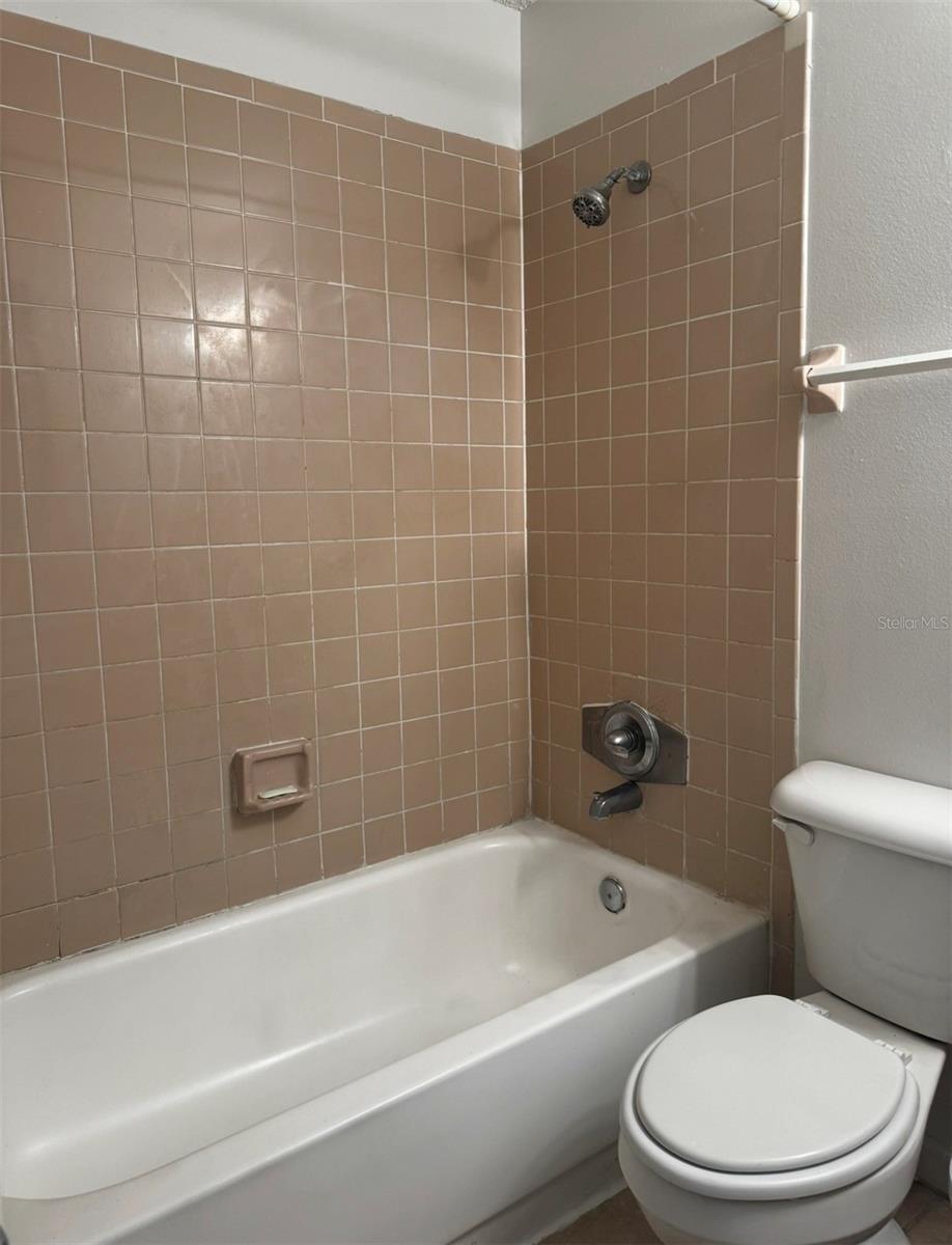 Image 8 of 11 For 1755 108 Th Lane 2