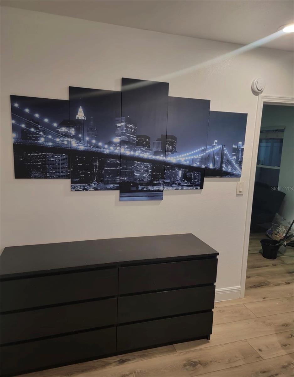 Image 14 of 20 For 2302 Rochelle Avenue 1