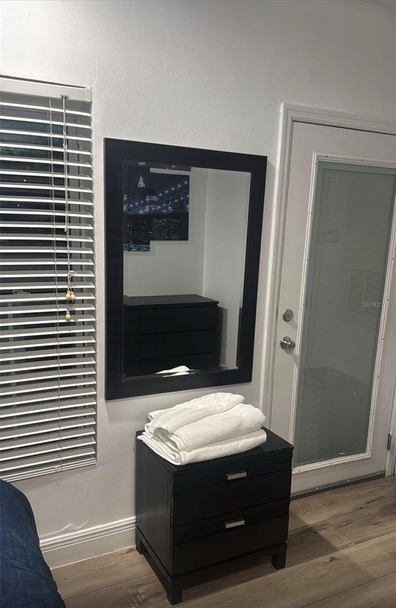 Image 15 of 20 For 2302 Rochelle Avenue 1