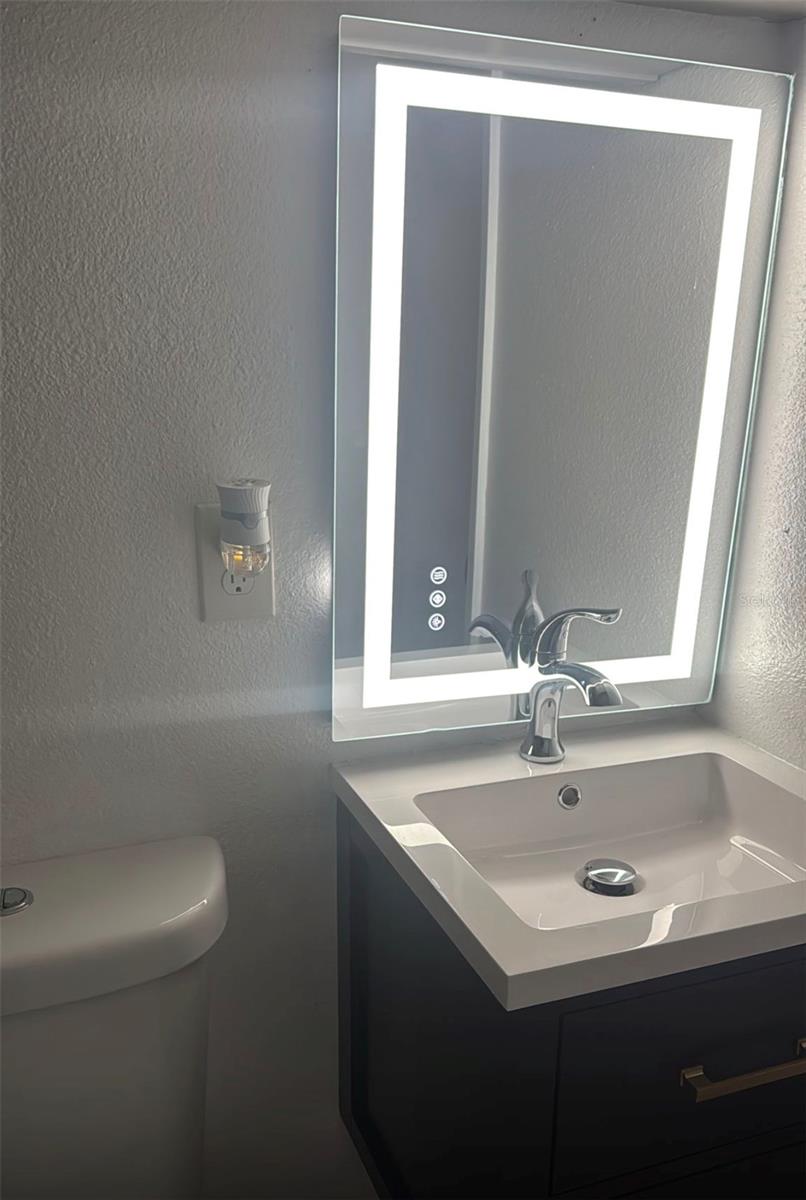 Image 20 of 20 For 2302 Rochelle Avenue 1