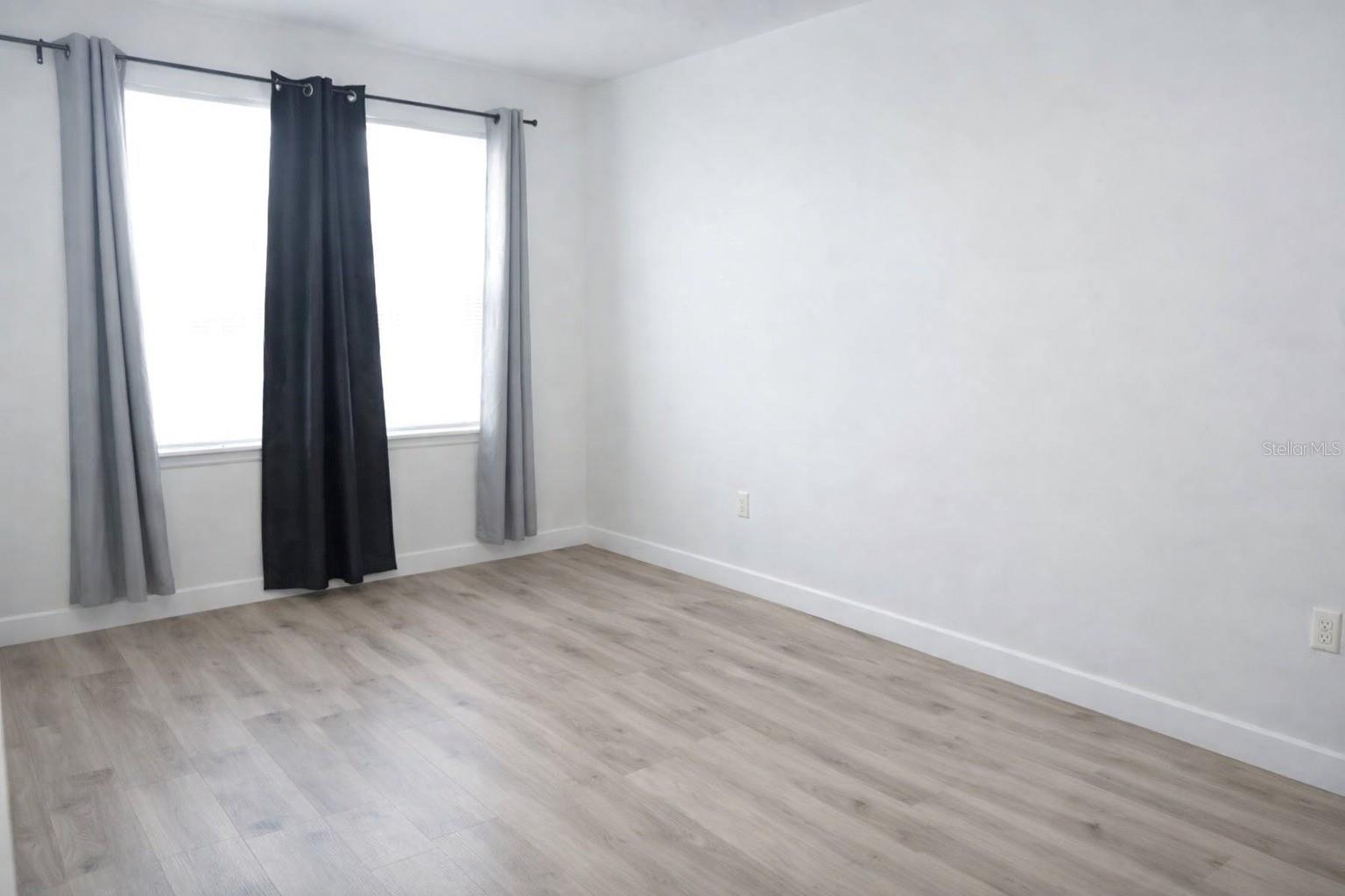 Image 7 of 16 For 1210 Southstation Place 303