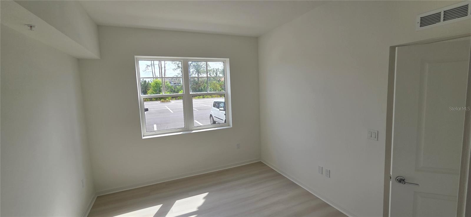 Image 11 of 28 For 5579 Millenia Park Blvd # 124  124