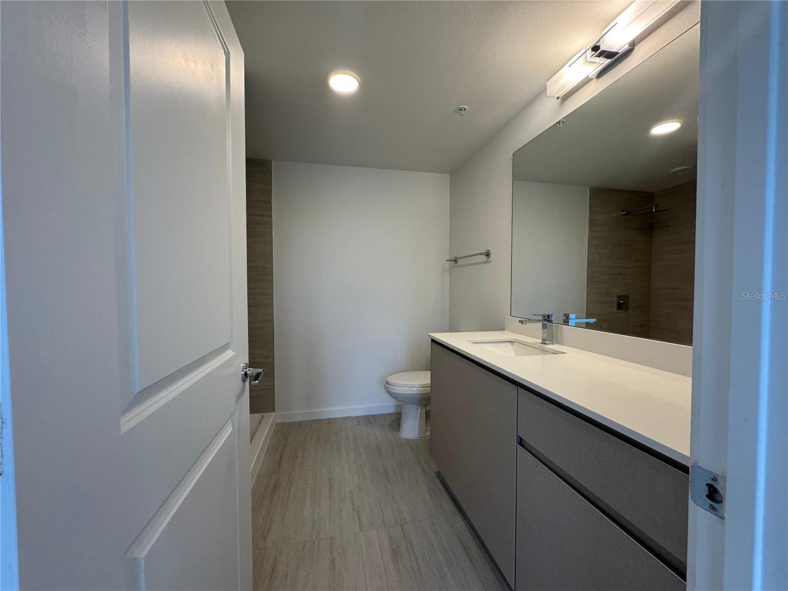 Image 13 of 28 For 5579 Millenia Park Blvd # 124  124