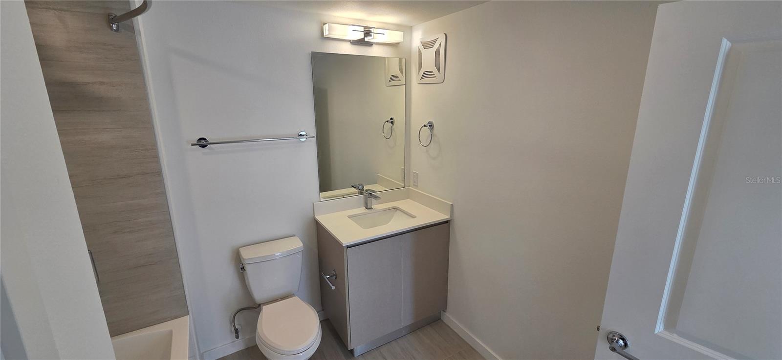 Image 21 of 28 For 5579 Millenia Park Blvd # 124  124