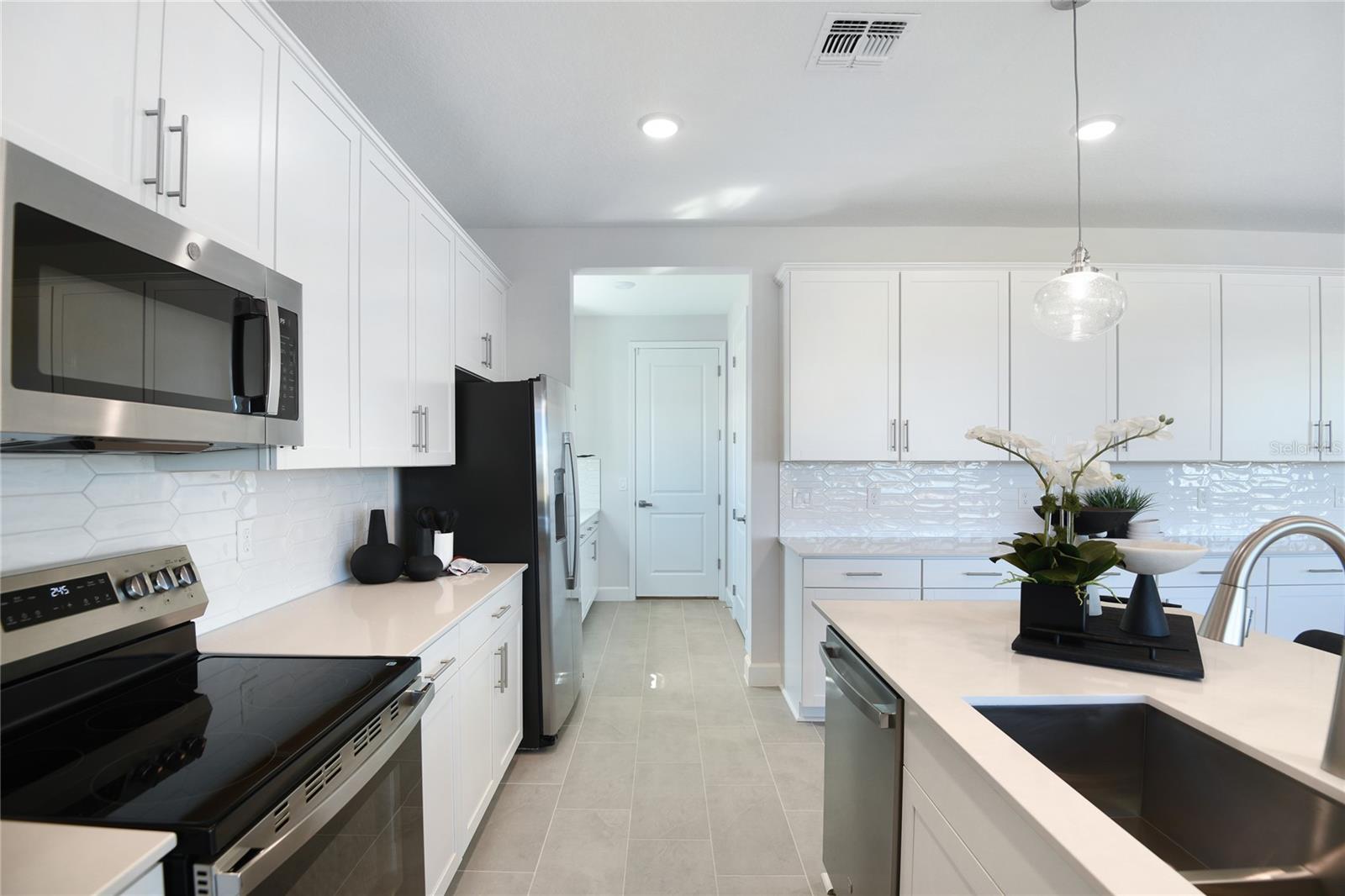 Image 8 of 27 For 10125 Turnberry Lane