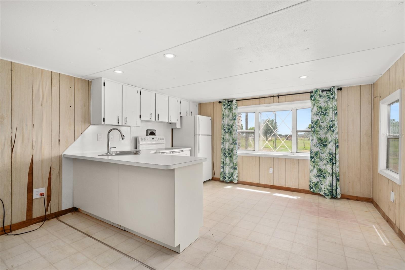 Image 50 of 97 For 615 Graham Dairy Rd