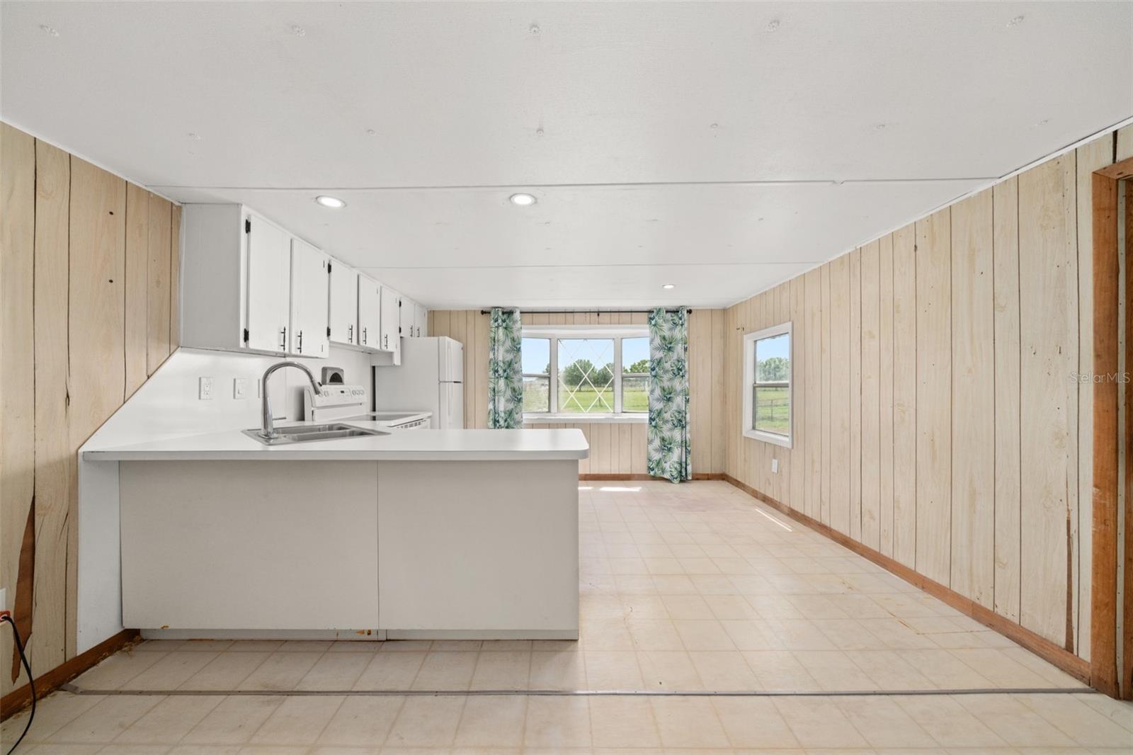 Image 51 of 97 For 615 Graham Dairy Rd