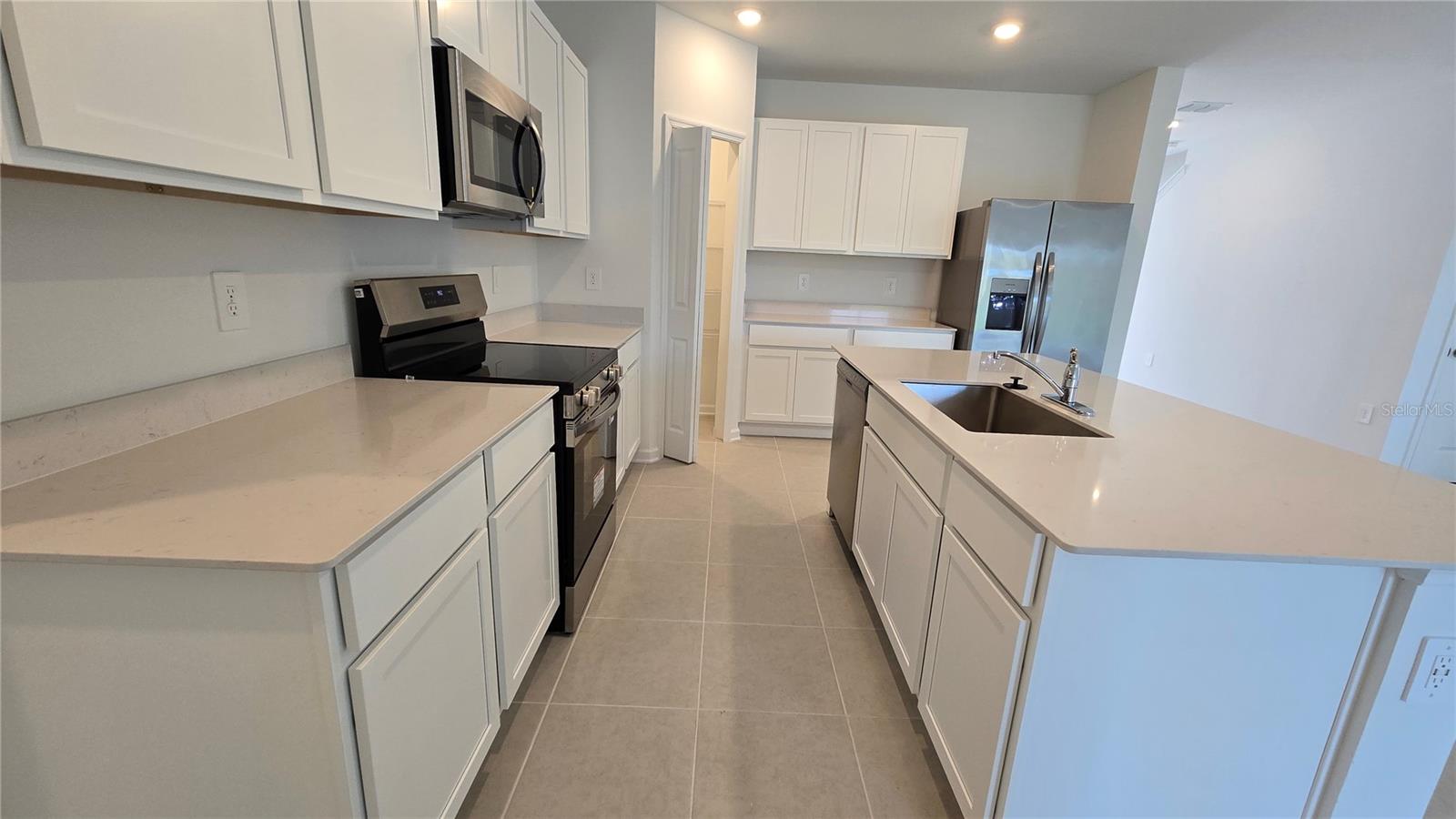 Image 17 of 47 For 3363 Alexander Drive