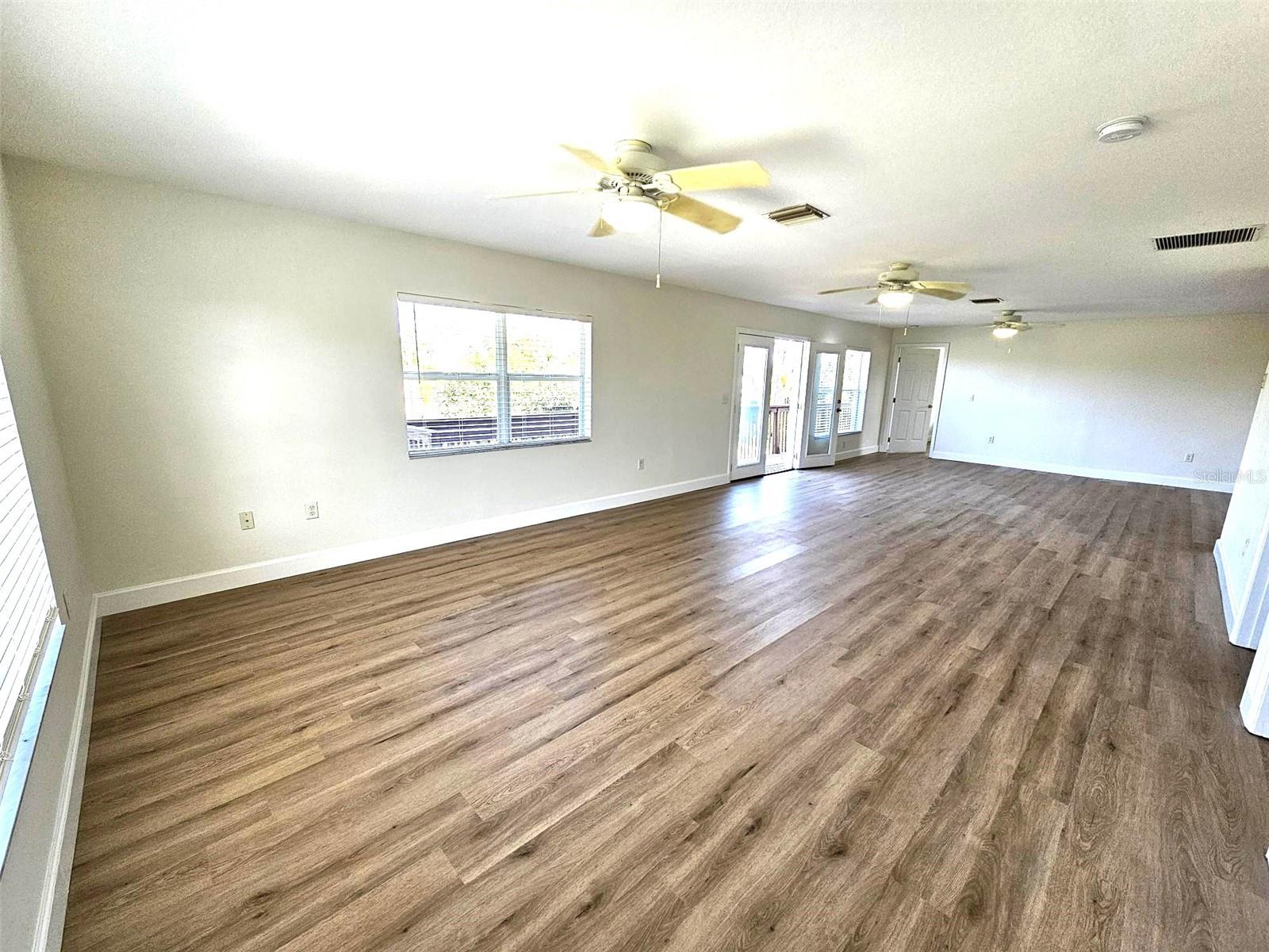 Image 5 of 18 For 9458 Anita Avenue A