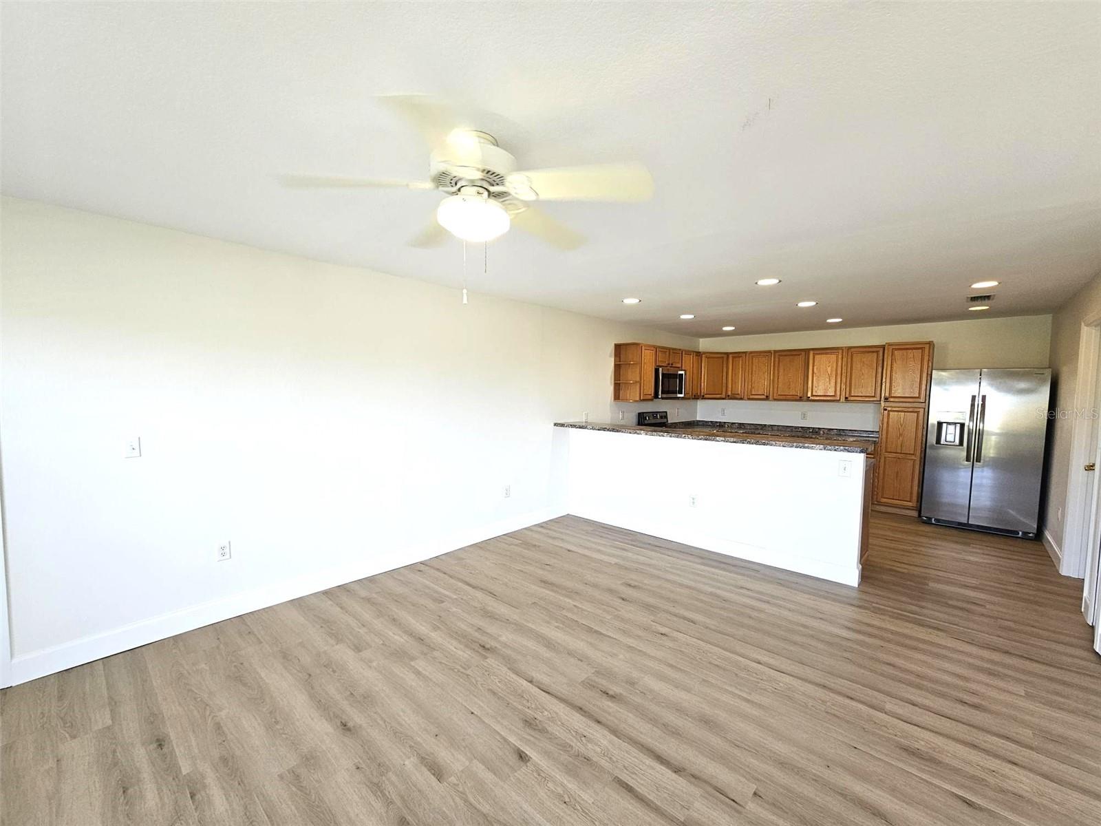 Image 6 of 18 For 9458 Anita Avenue A