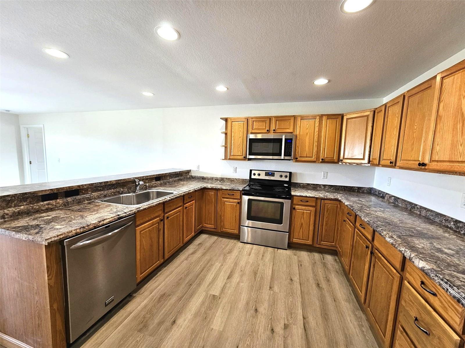 Image 8 of 18 For 9458 Anita Avenue A