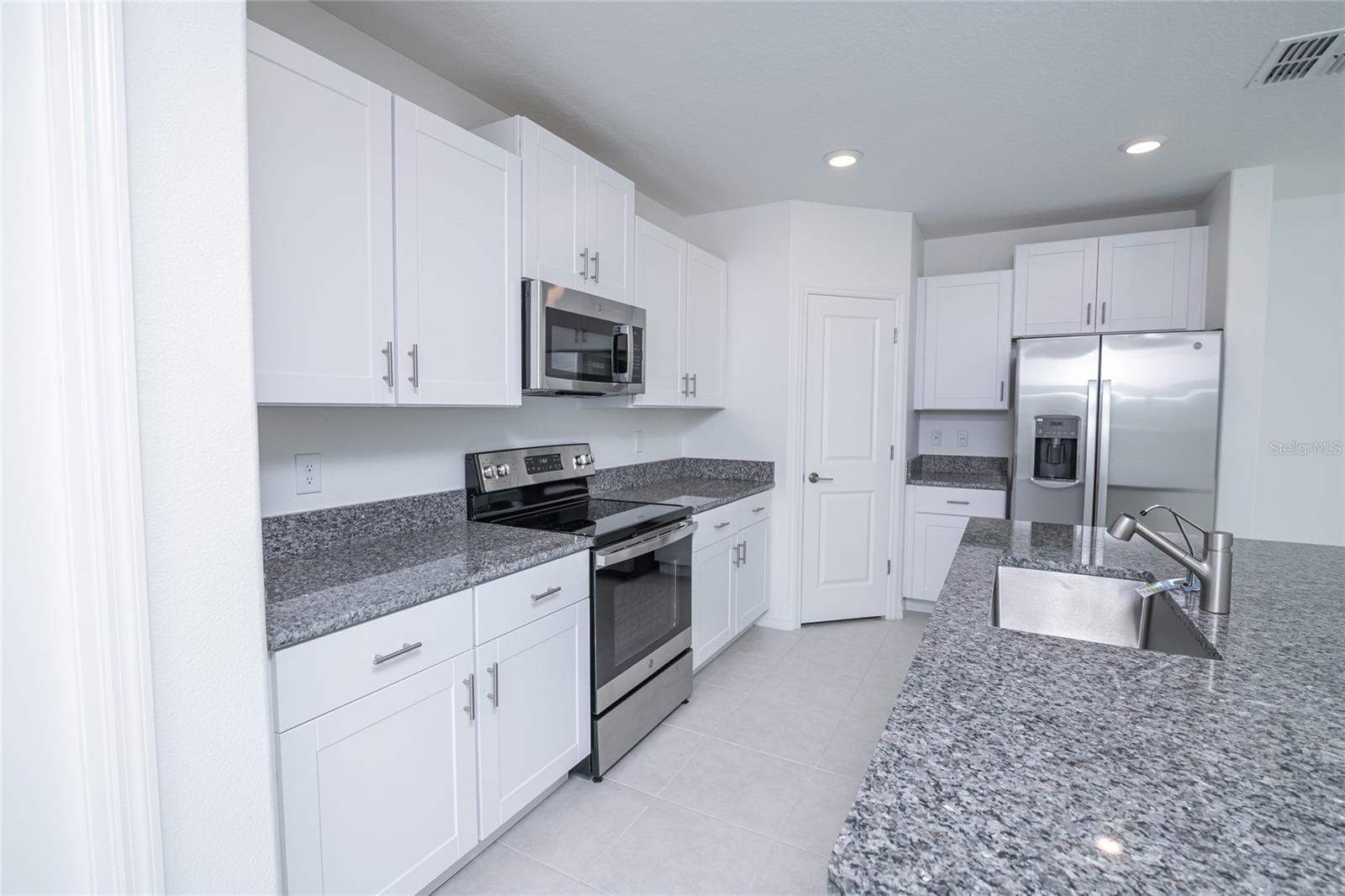 Image 17 of 37 For 2189 Teneroc Trail