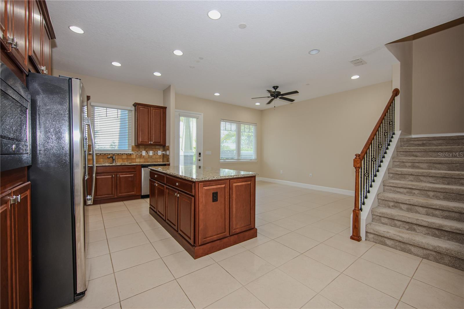 Image 8 of 21 For 13783 Benavente Avenue