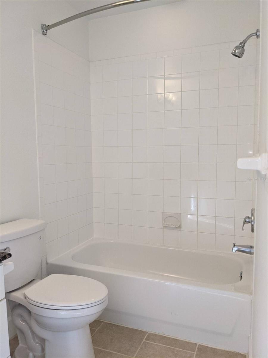 Image 14 of 28 For 2080 Heritage Key Boulevard