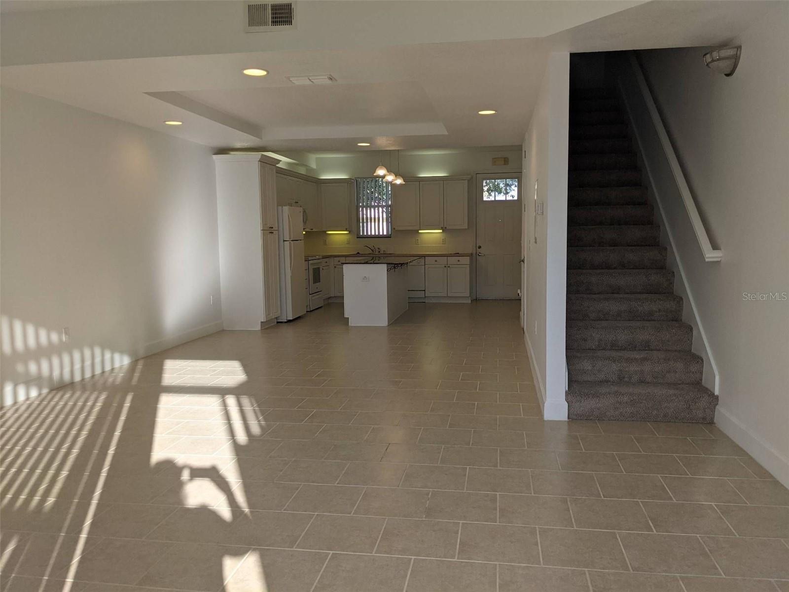 Image 6 of 28 For 2080 Heritage Key Boulevard