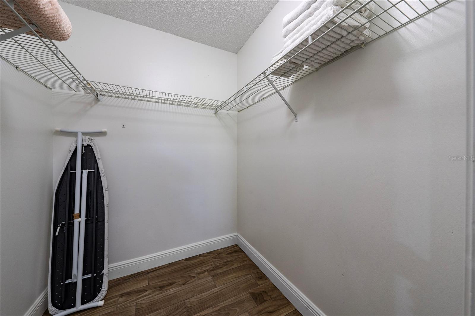 Image 14 of 37 For 3254 Moccasin Drive