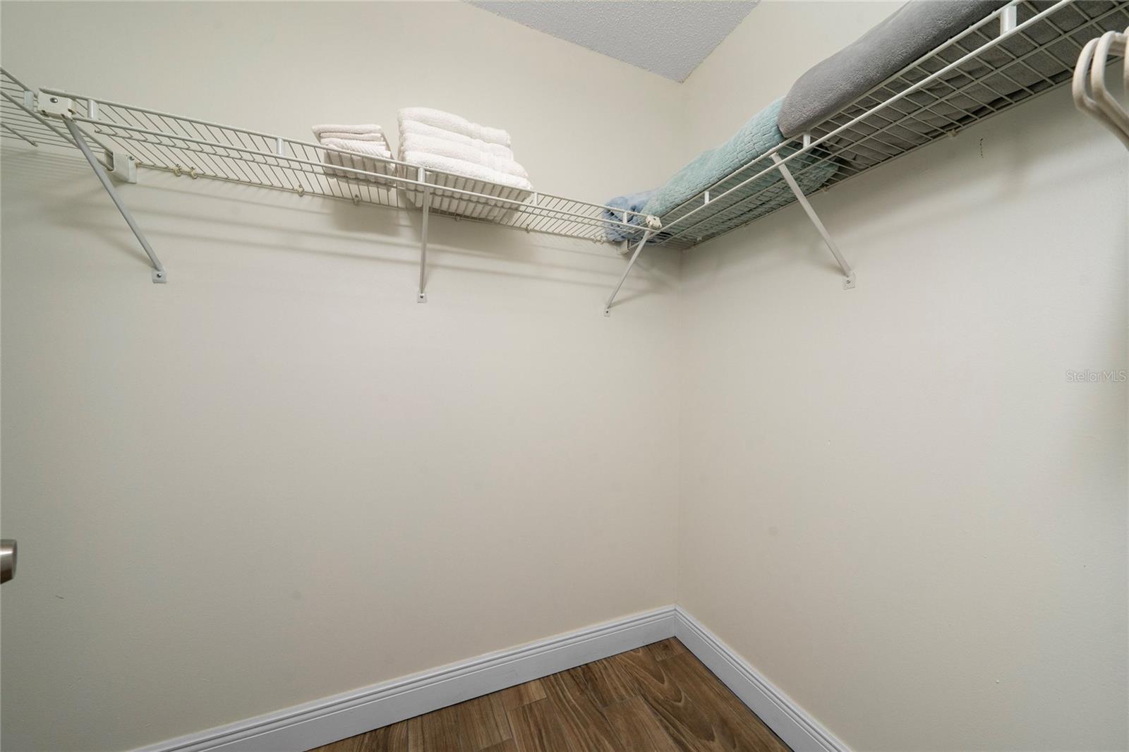 Image 20 of 37 For 3254 Moccasin Drive