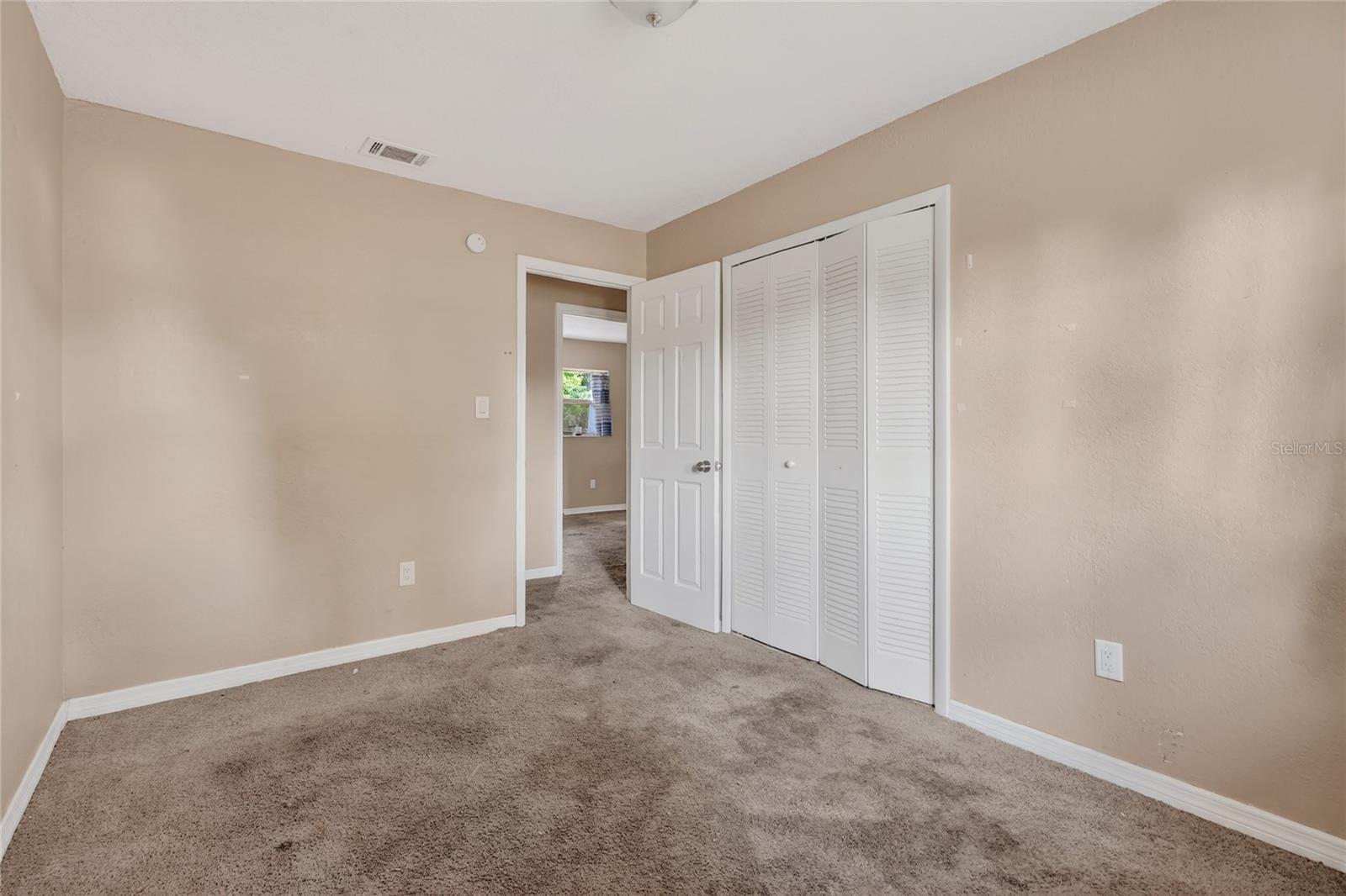 Image 26 of 48 For 2715 Elmhurst Circle