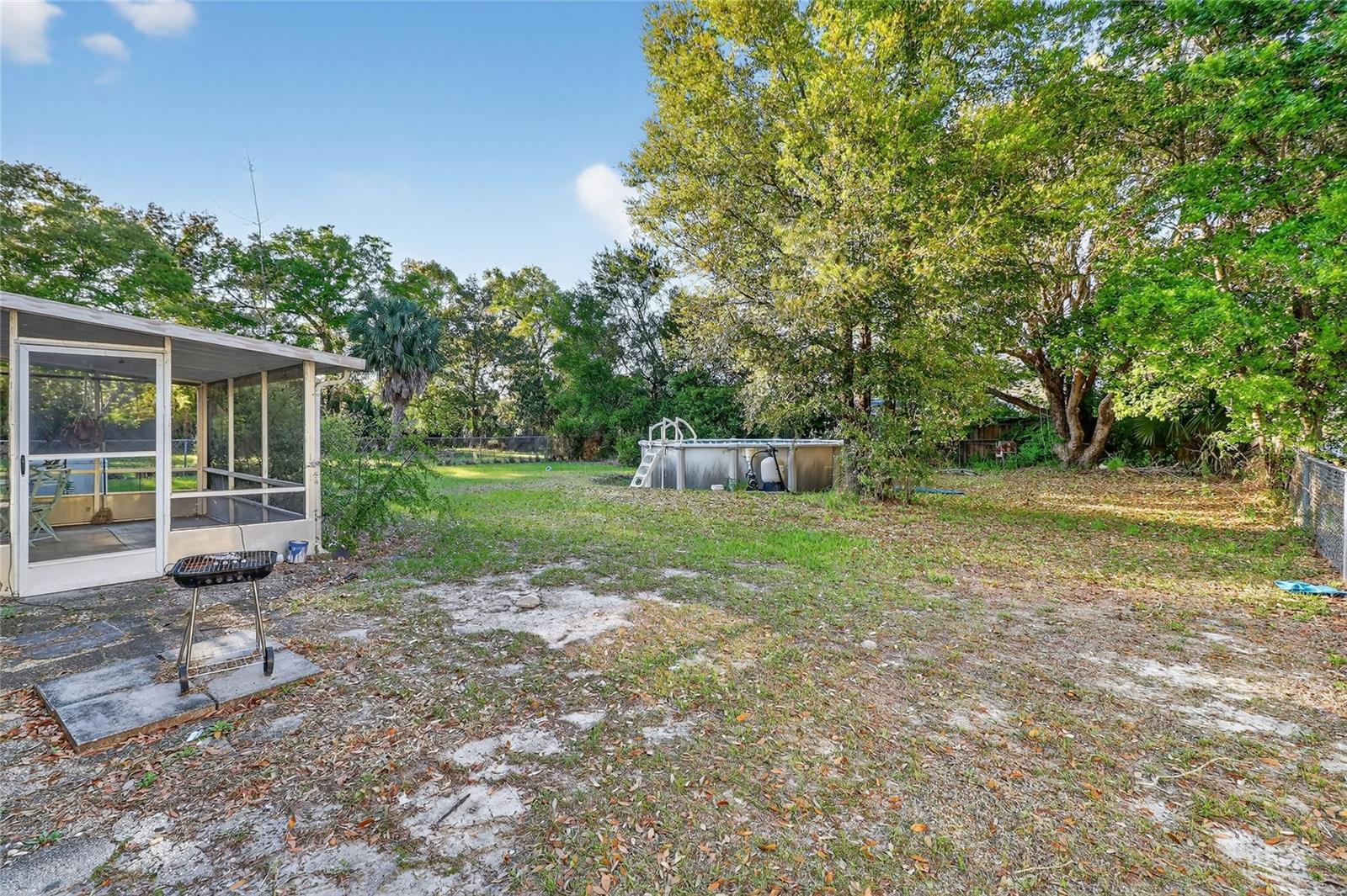 Image 37 of 48 For 2715 Elmhurst Circle