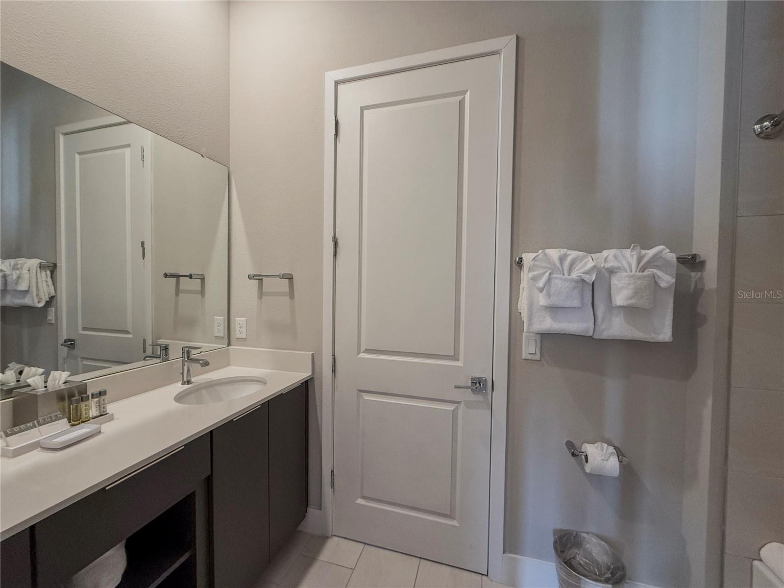 Image 9 of 25 For 7770 Sandy Ridge Drive 231