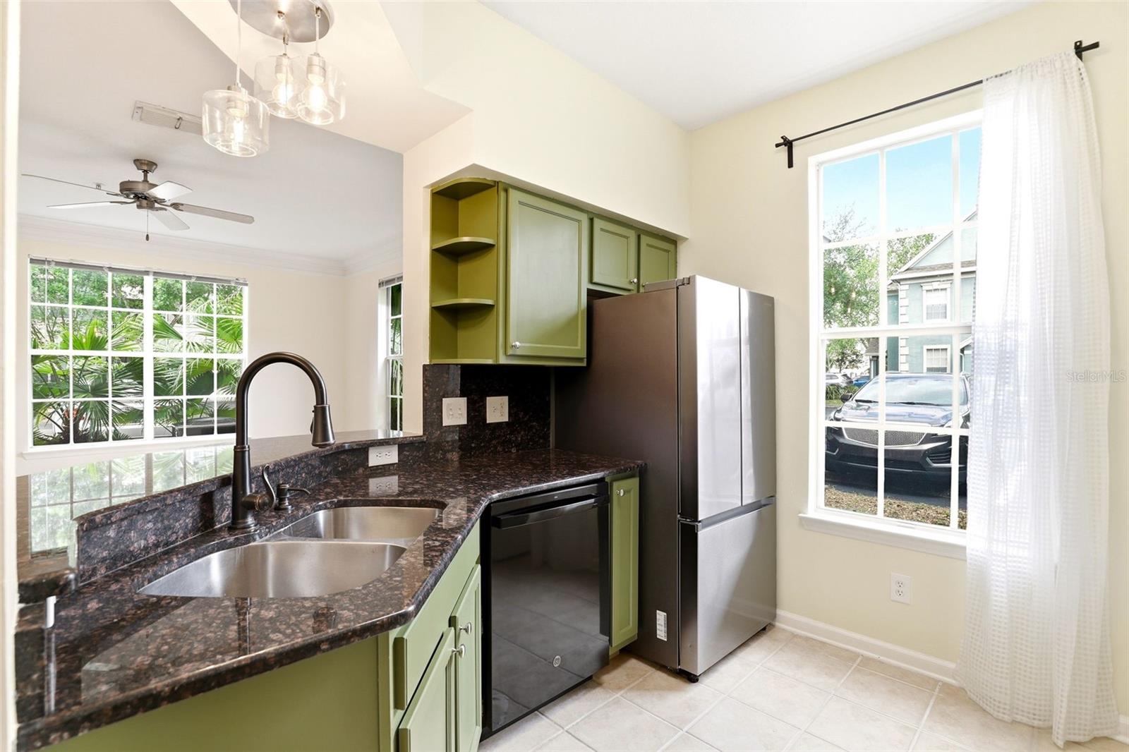 Image 12 of 41 For 6010 Newport Lane 103