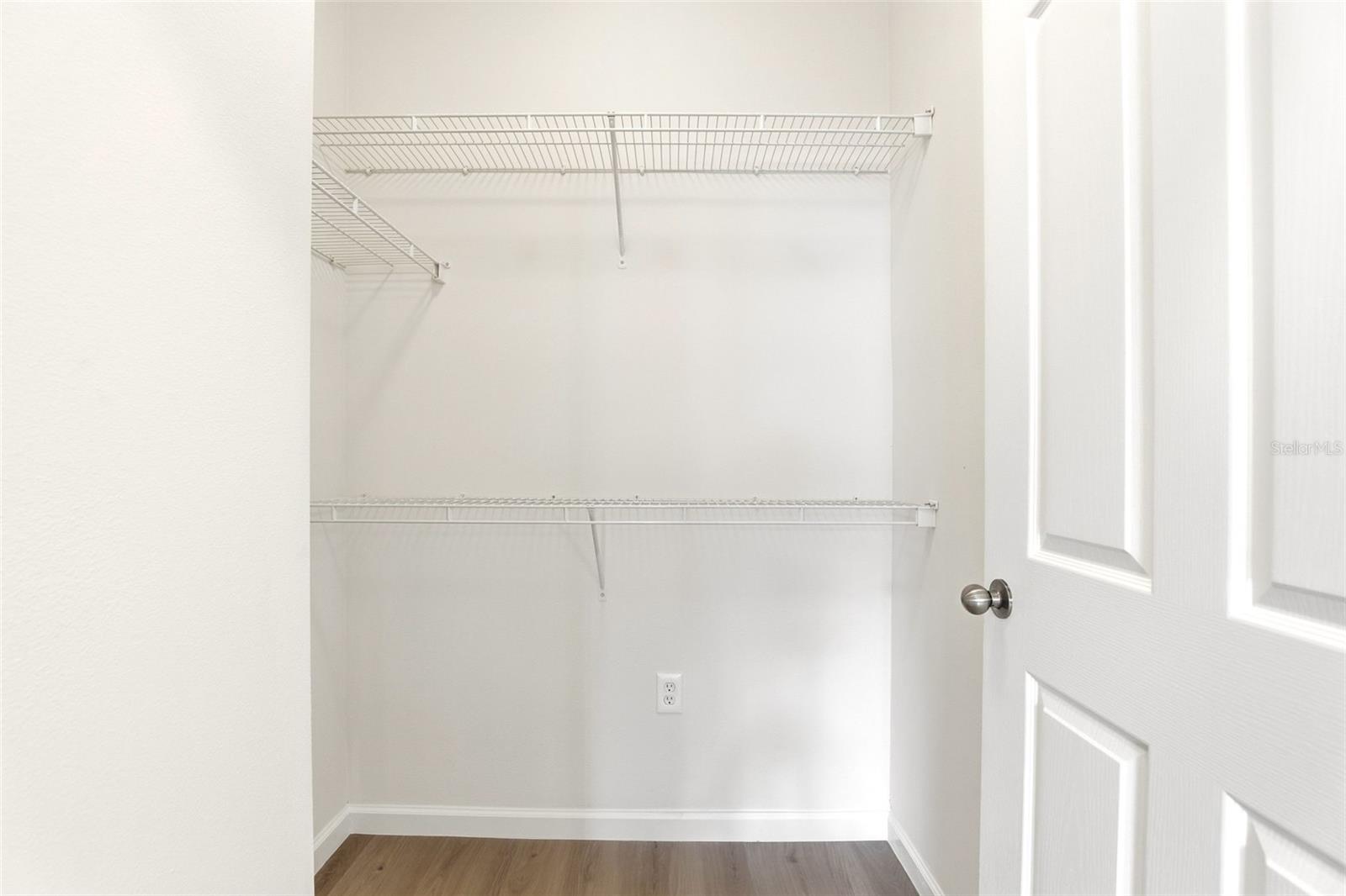 Image 29 of 41 For 6010 Newport Lane 103