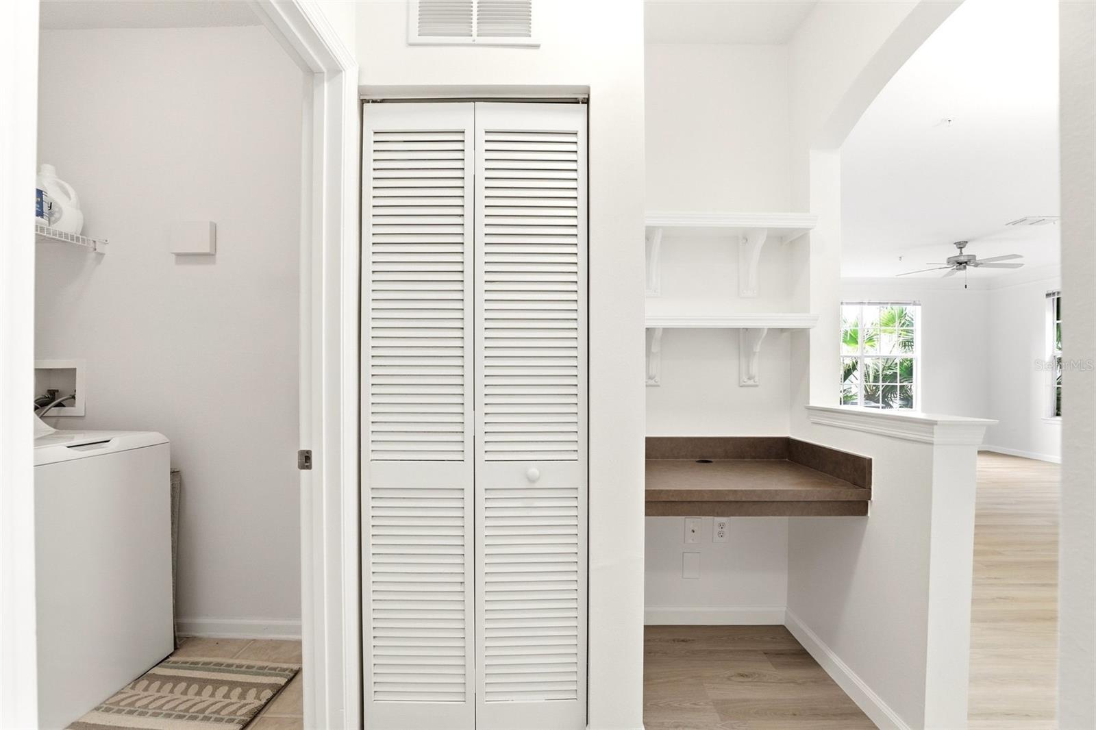 Image 31 of 41 For 6010 Newport Lane 103