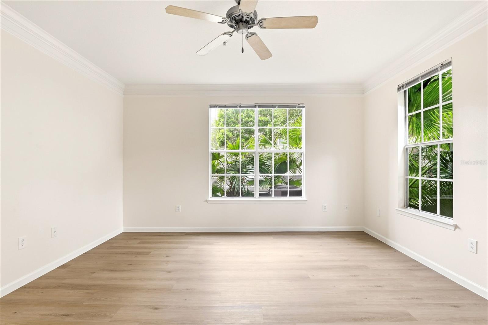 Image 4 of 41 For 6010 Newport Lane 103