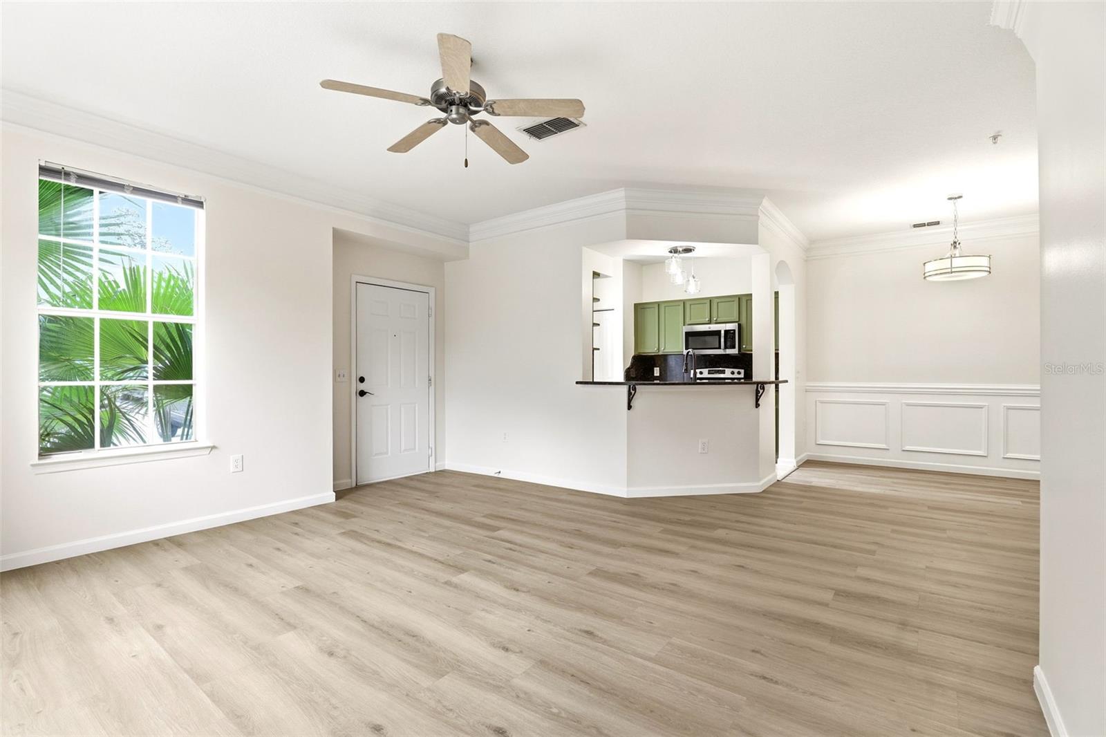 Image 7 of 41 For 6010 Newport Lane 103