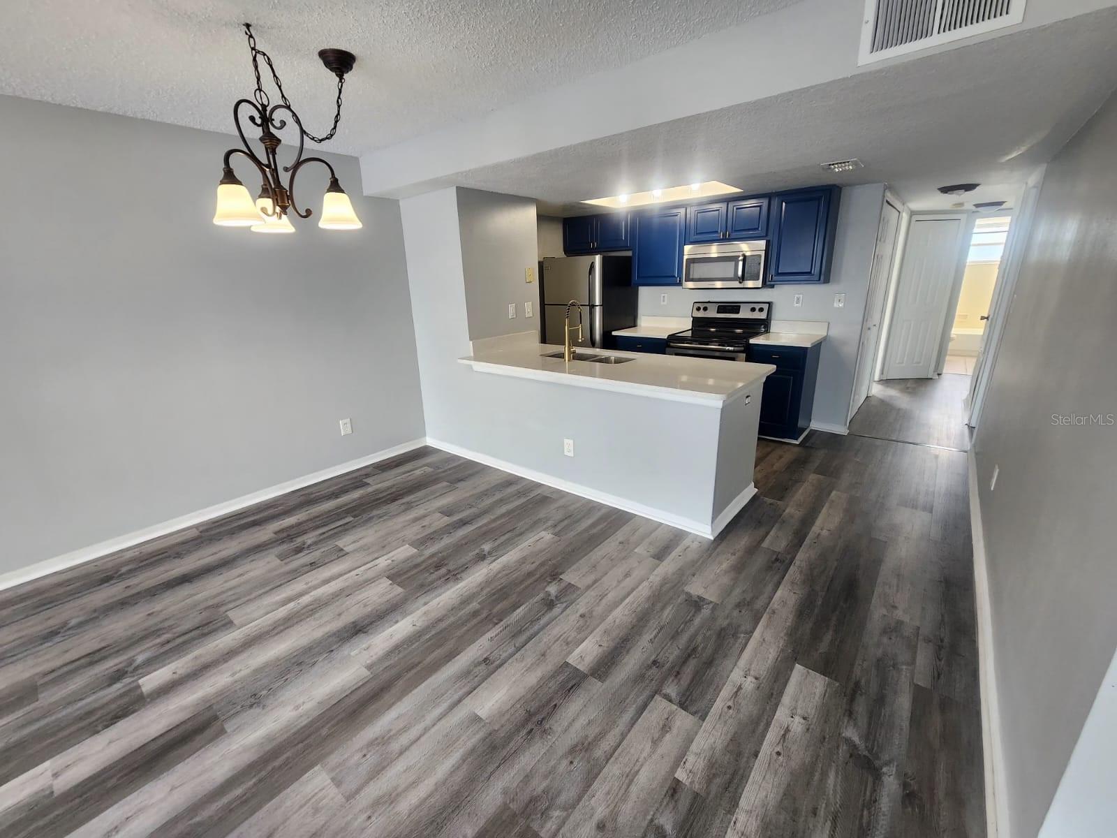 Image 9 of 17 For 2745 Poinciana Boulevard 63