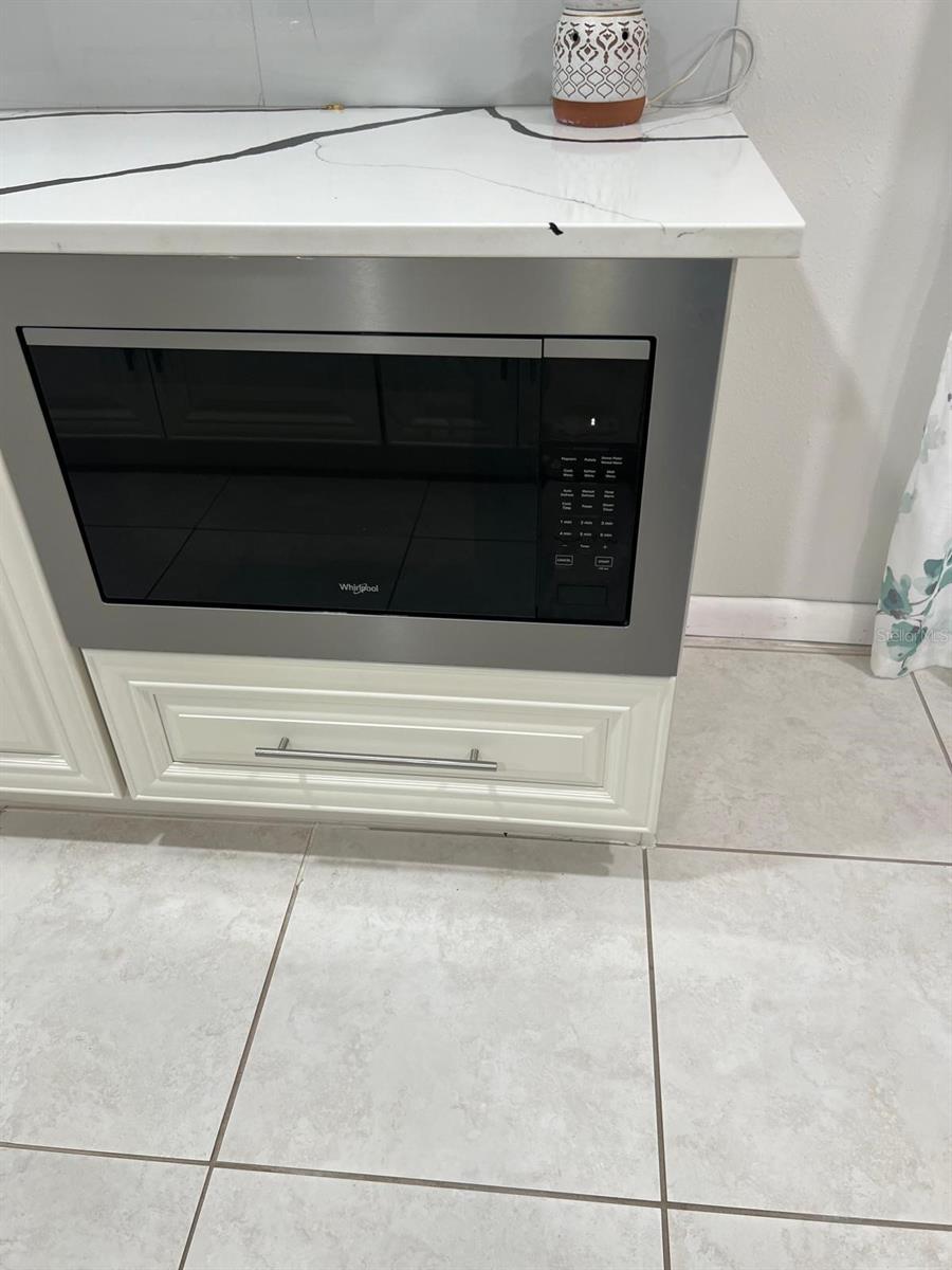 Image 10 of 36 For 1756 Tanglewood Drive