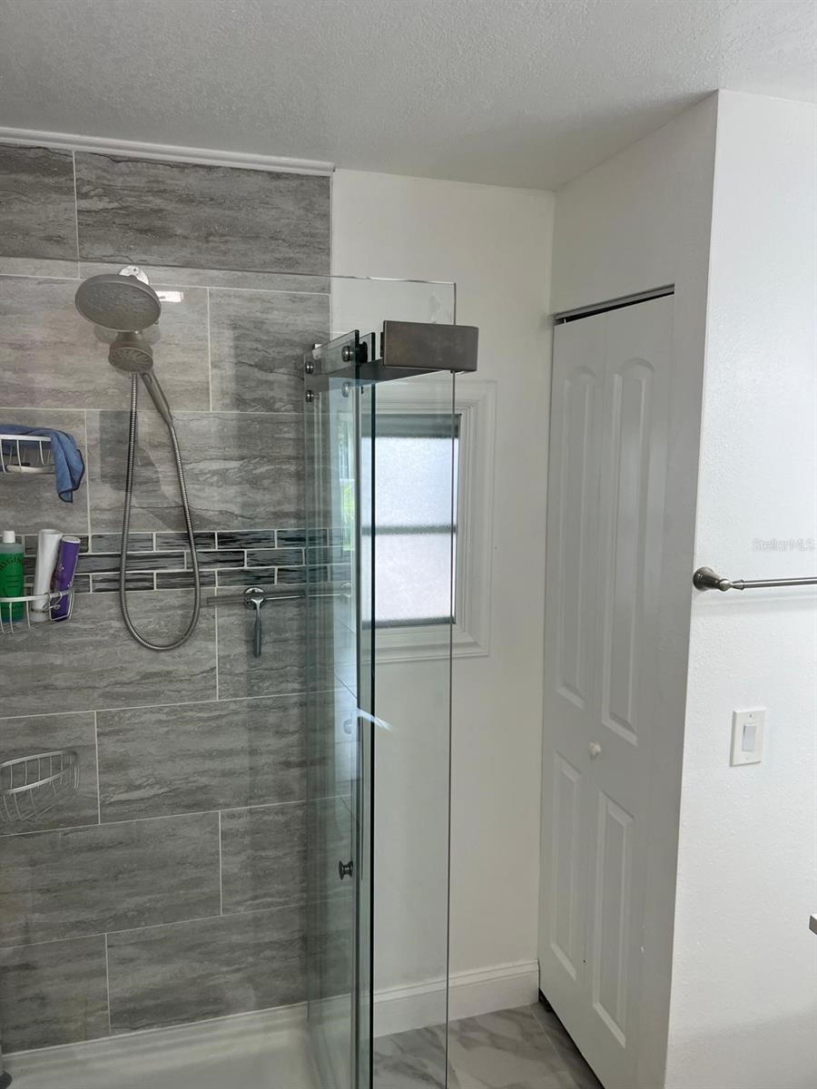 Image 26 of 36 For 1756 Tanglewood Drive