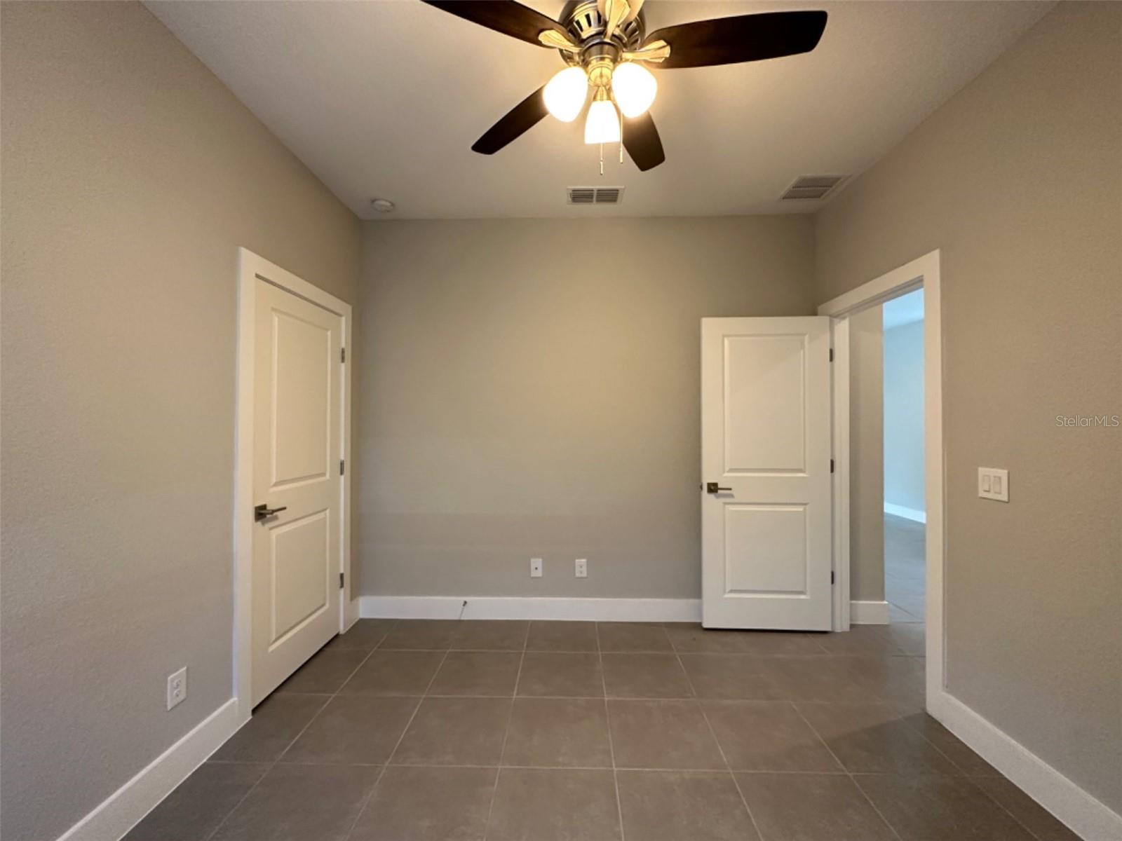 Image 11 of 14 For 207 Begonia Lane