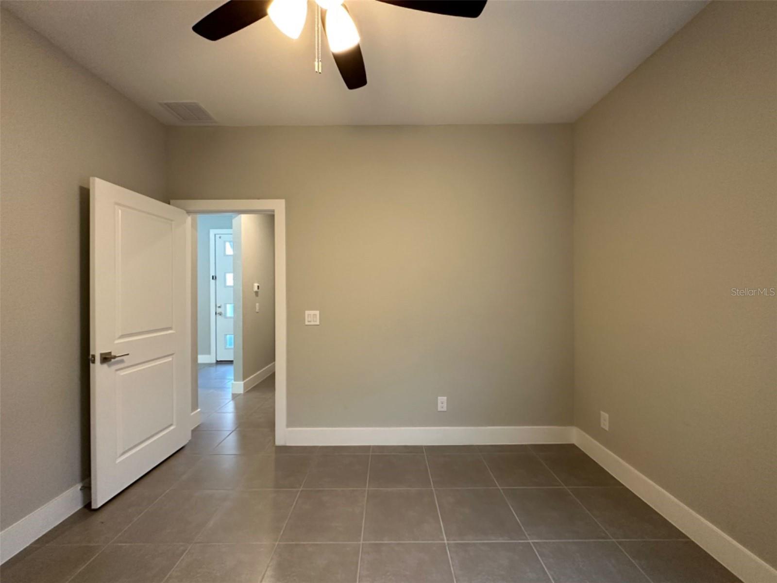 Image 12 of 14 For 207 Begonia Lane