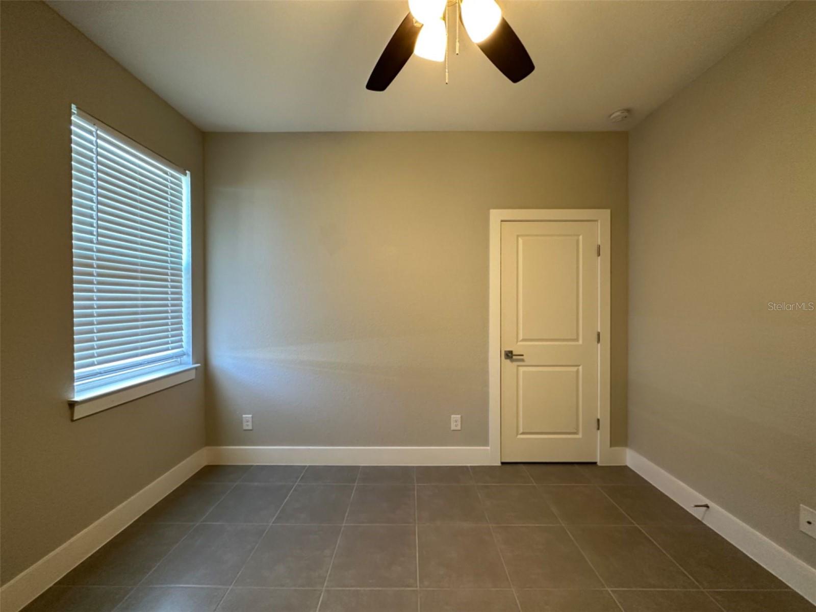 Image 7 of 14 For 207 Begonia Lane