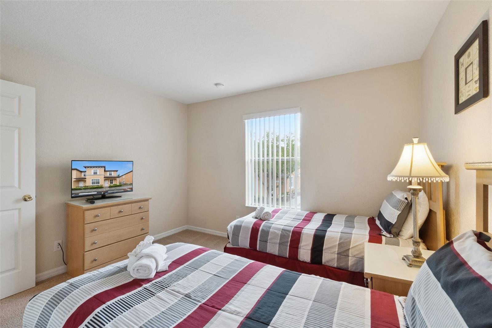 Image 20 of 61 For 5732 Delorean Drive