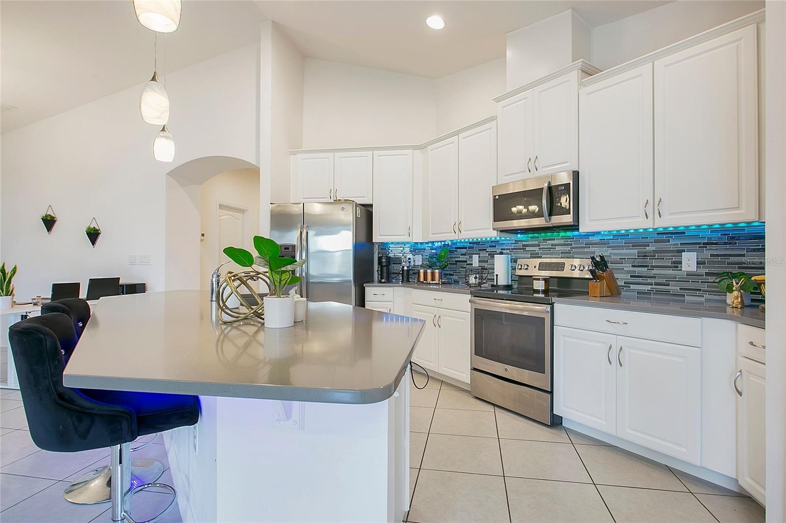 Image 6 of 25 For 5149 Ravena Avenue E