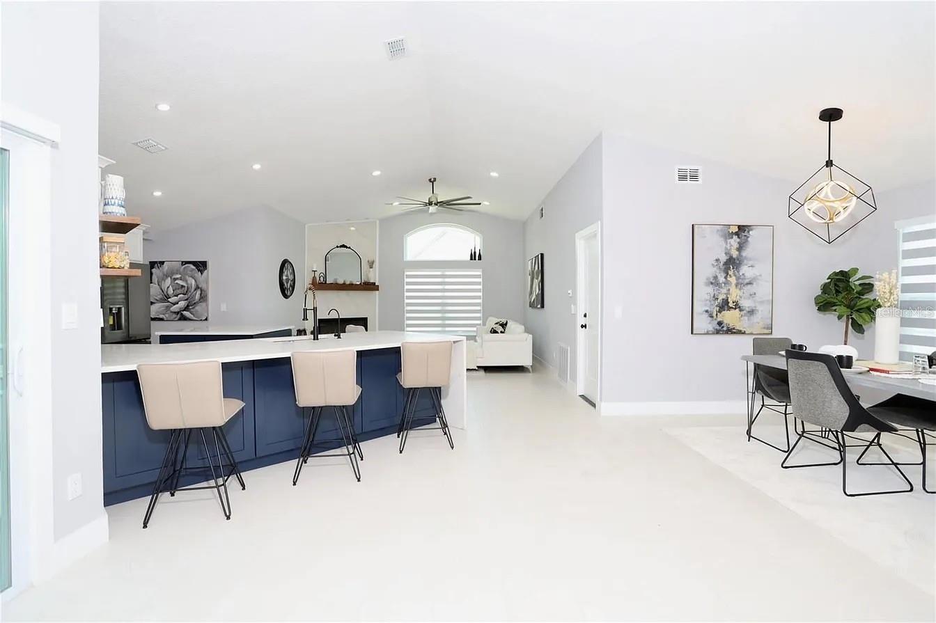 Image 10 of 44 For 2913 Eagle Lake Drive