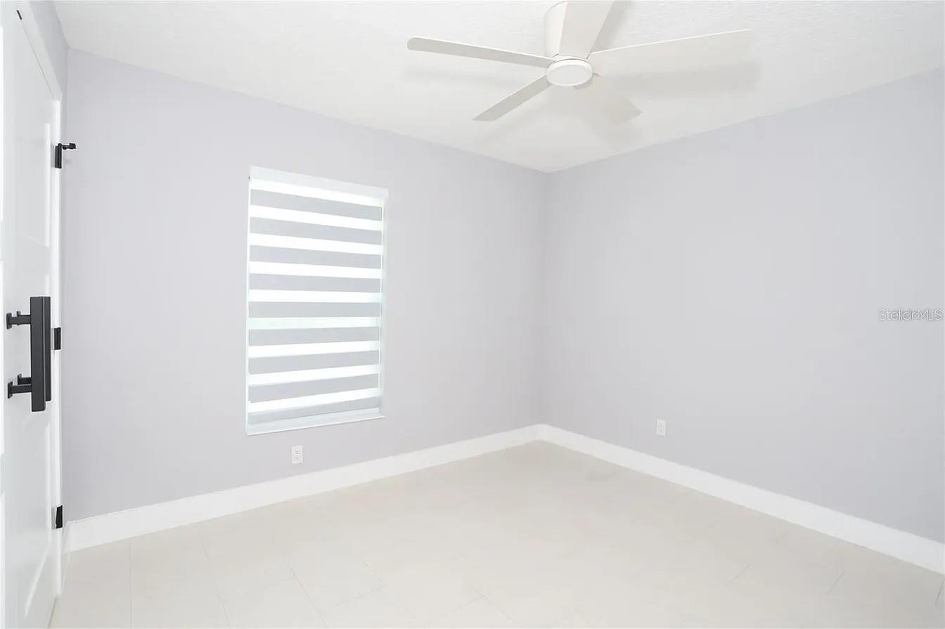 Image 18 of 44 For 2913 Eagle Lake Drive