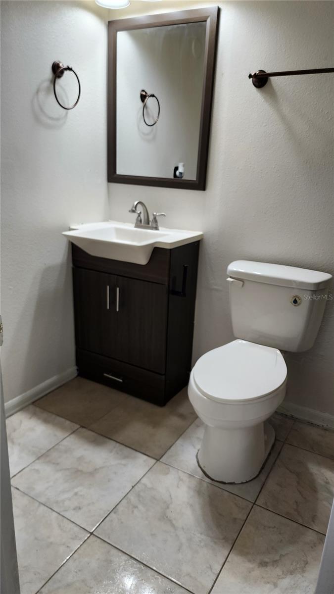 Image 6 of 11 For 5015 Edmee Circle