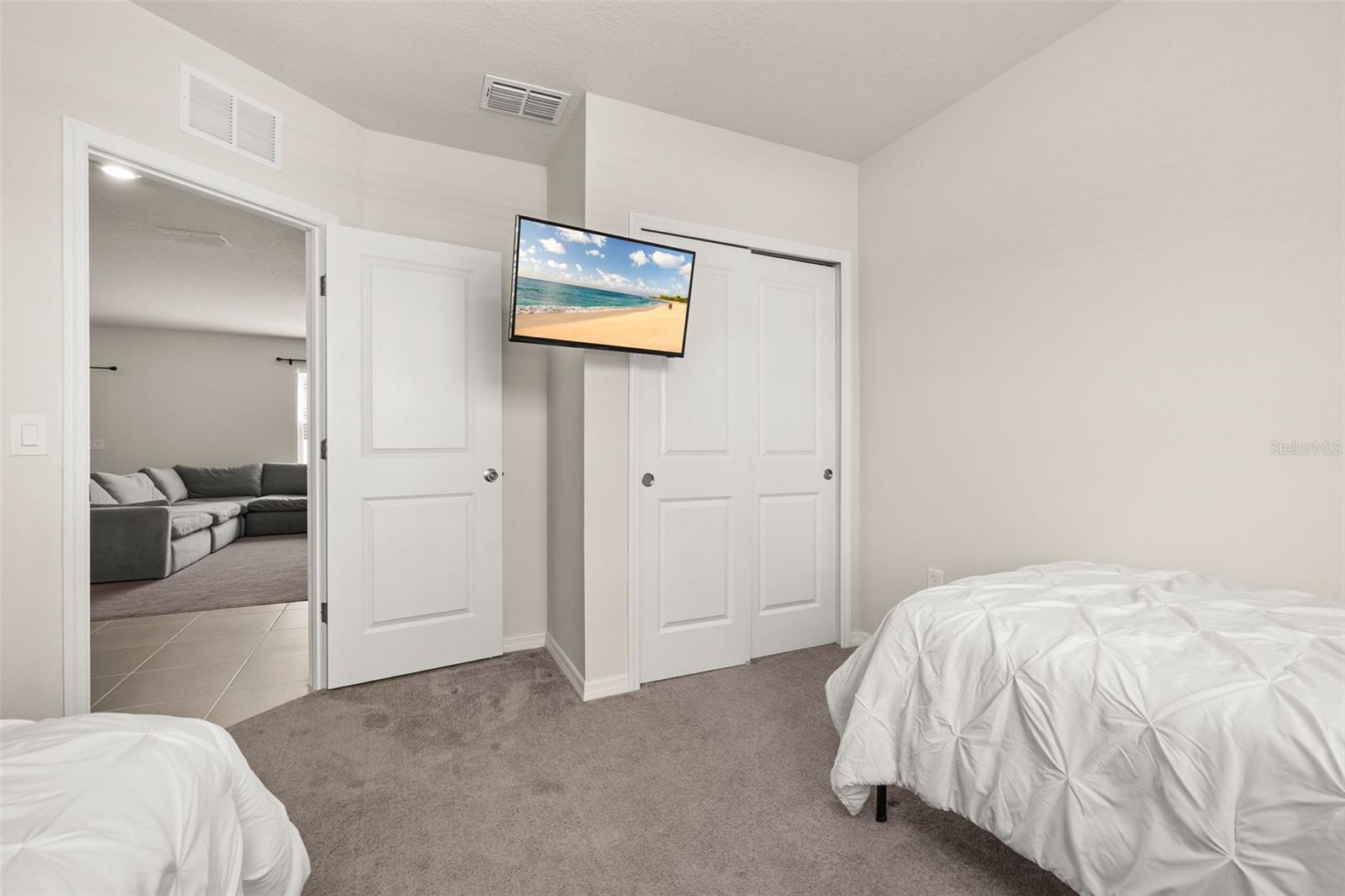 Image 23 of 72 For 1138 Michelangelo Lane