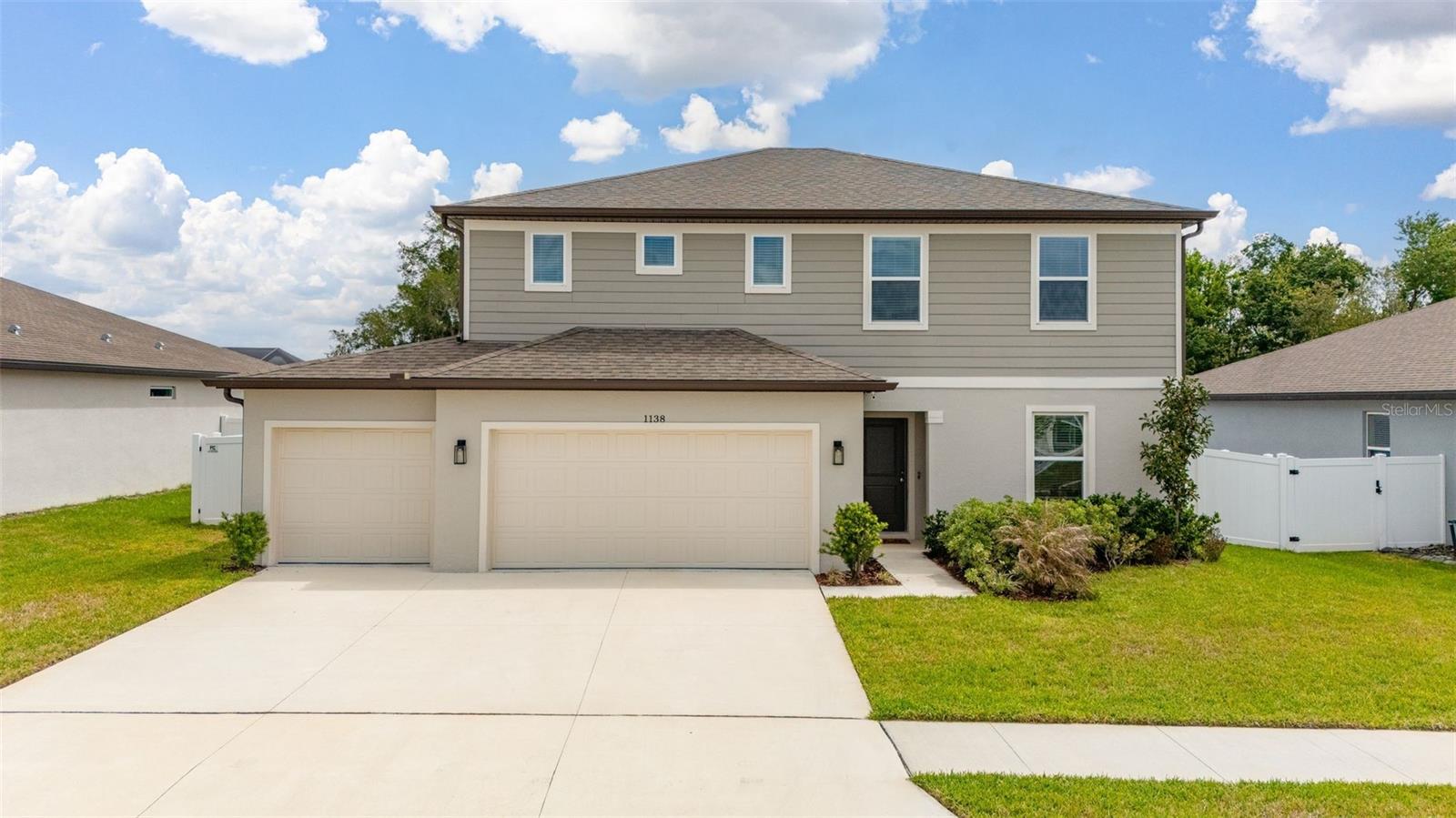 Image 4 of 72 For 1138 Michelangelo Lane