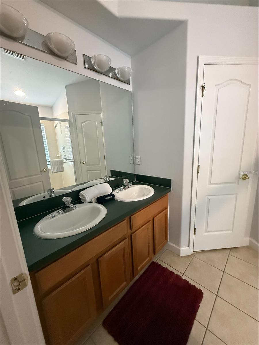 Image 11 of 20 For 742 Old Bridge Circle