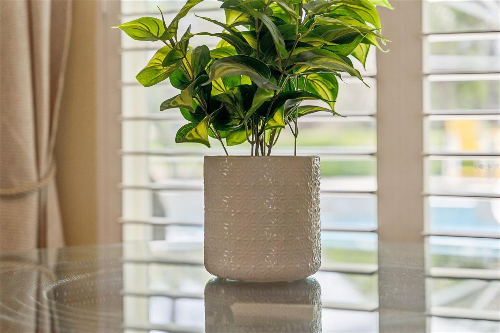 Image 19 of 57 For 331 North Hampton Dr